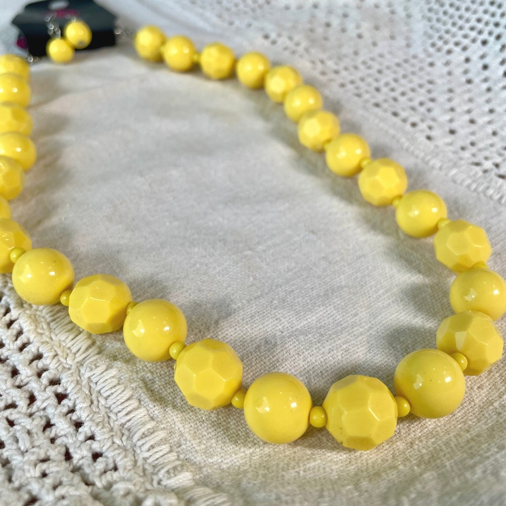 Paparazzi Yellow Beaded Necklace and Earrings Set Faceted Geometric Chunky Bold‎